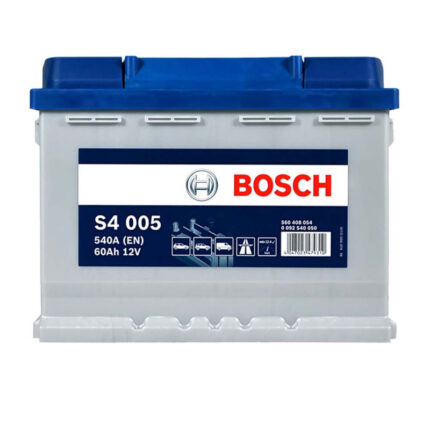 Аккумулятор Bosch S4 005 60Ah 540A L+ вид спереди